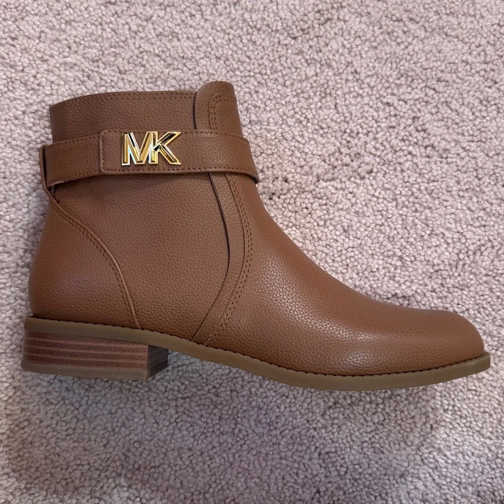 Michael Kors Jilly Flat Ankle Boots